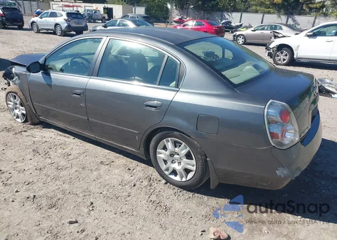 2005 Nissan Altima 2.5 S from USA, damaged, VIN 1N4AL11D55C954998